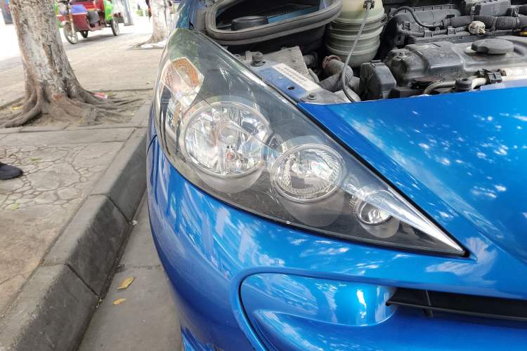 Used Peugeot 207 2011 Sedan 1.4L Manual Yule Edition Right Front Headlight