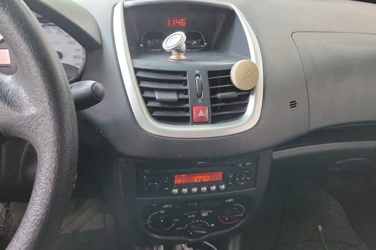 Used Peugeot 207 2011 Sedan 1.4L Manual Yule Edition Audio And AC Panel