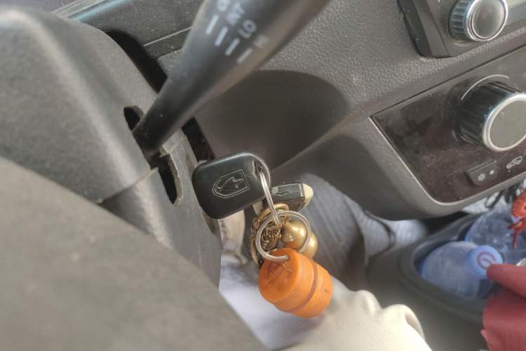 Used Jinbei Hiace X30 2013 1.3L Standard Version Vehicle Key