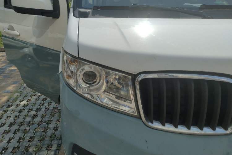 Used Jinbei Hiace X30 2013 1.3L Standard Version Right Front Headlight