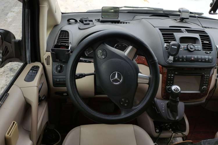 Used Mercedes-Benz Viano 2013 3.0L Navigator Edition Steering Wheel