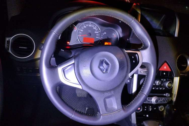 Used Renault Koleos 2010 2.5L 4x4 Luxury Version