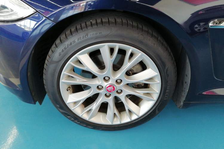 Used Jaguar XF 2015 XF 2.0T Luxury Edition
