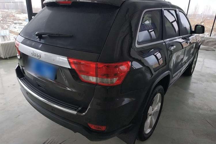 Used Jeep Grand Cherokee 2012 3.6L Flagship Prestige Edition
