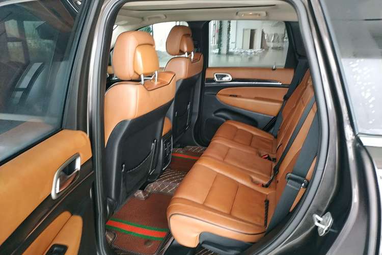 Used Jeep Grand Cherokee 2012 3.6L Flagship Prestige Edition
