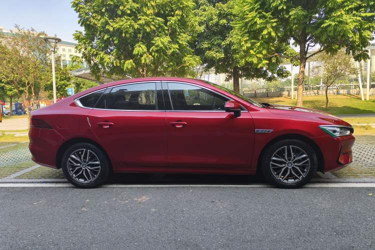 Used BYD Qin PLUS 2021 EV 500KM Luxury Model