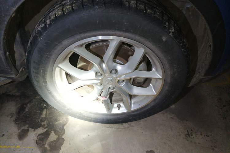 Used Land X7 2015 2.0T Panoramic Luxury Edition
