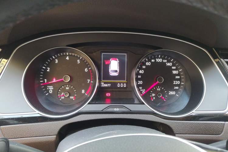 Used Volkswagen Variant 2016 380TSI Two-Wheel-Drive Style Edition
