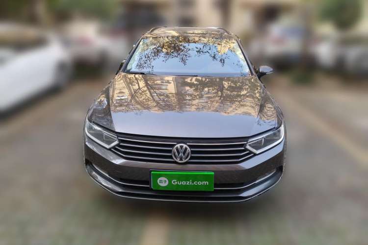 Used Volkswagen Variant 2016 380TSI Two-Wheel-Drive Style Edition
