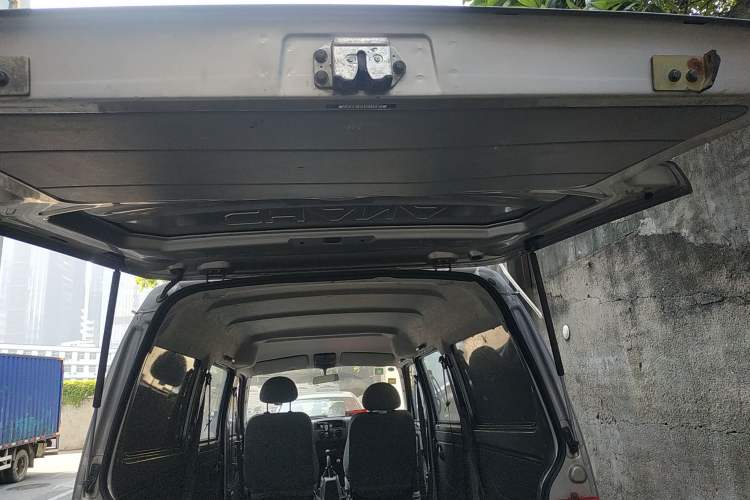 Used Kuayue V3 2017 1.2L Box-Type Truck DK12-10