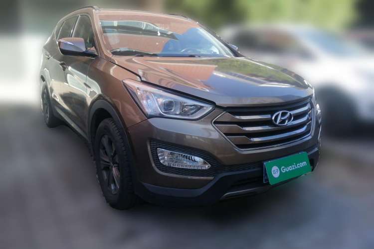 Used Hyundai Santa Fe 2013 2.4L Automatic 2WD Comfort Edition