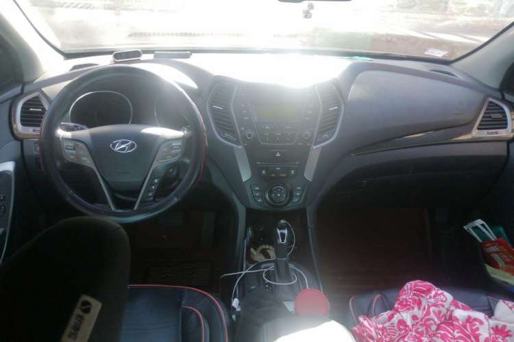 Used Hyundai Santa Fe 2013 2.4L Automatic 2WD Comfort Edition