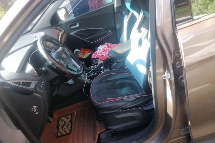 Used Hyundai Santa Fe 2013 2.4L Automatic 2WD Comfort Edition