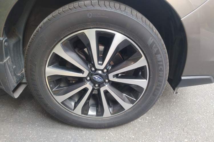 Used Subaru Forester 2016 2.5i Prestige Navigation Edition
