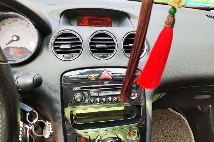 Used Peugeot 308 2009 1.6T CC Automatic Fashion Edition
