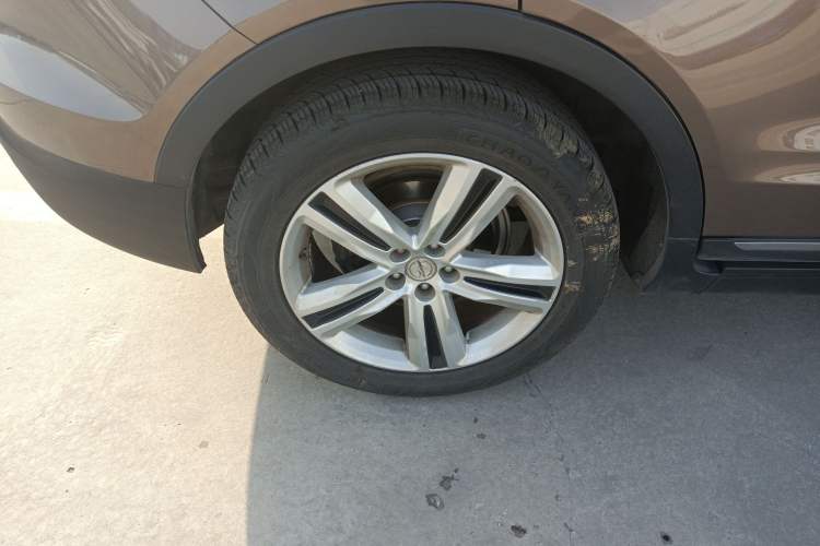 Used Zotye T700 2017 1.8T Dual-Clutch Prestige Model
