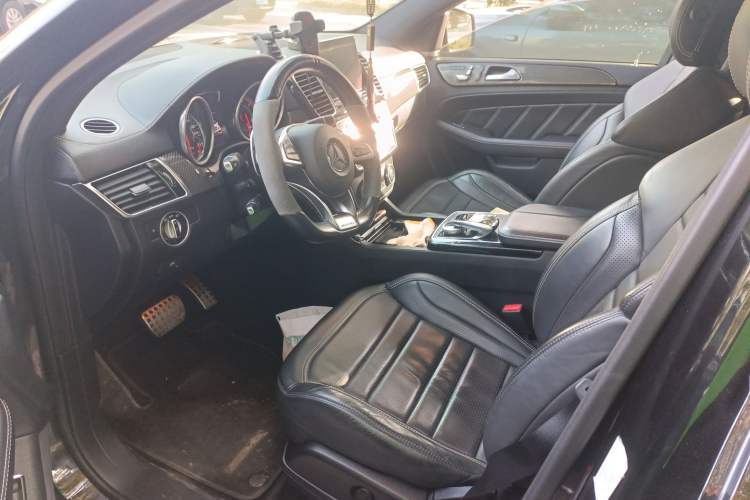 Used Mercedes-Benz GLE Coupe AMG 2015 AMG GLE 63 4MATIC Coupe SUV
