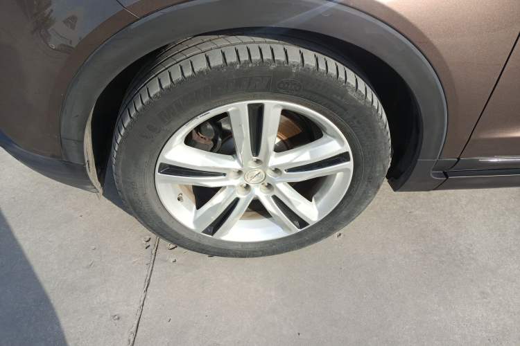 Used Zotye T700 2017 1.8T Dual-Clutch Prestige Model
