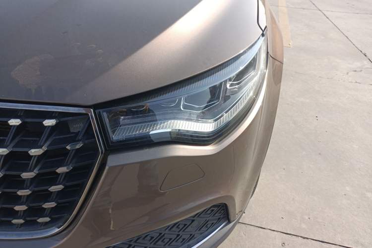Used Zotye T700 2017 1.8T Dual-Clutch Prestige Model
