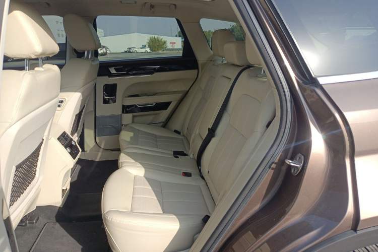 Used Zotye T700 2017 1.8T Dual-Clutch Prestige Model
