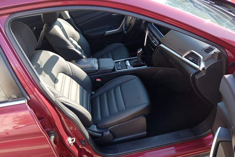 Used Venucia T90 2020 2.0L CVT Smart Connect & Smooth Drive Edition