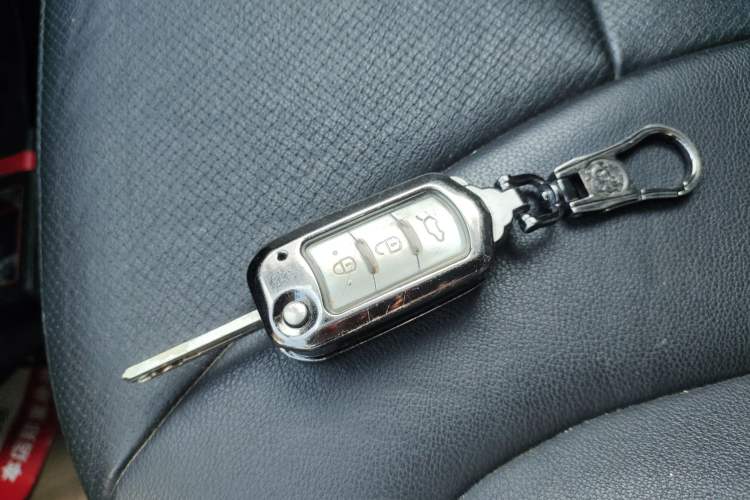 Used GAC Trumpchi GS5 2013 1.8T Manual Two-Wheel Drive Elite Edition
