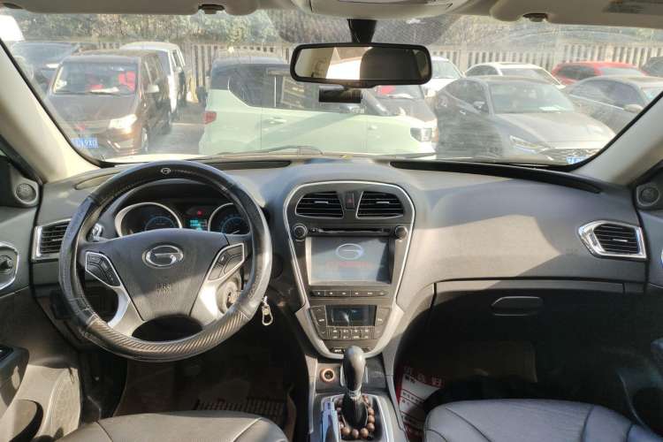 Used GAC Trumpchi GS5 2013 1.8T Manual Two-Wheel Drive Elite Edition
