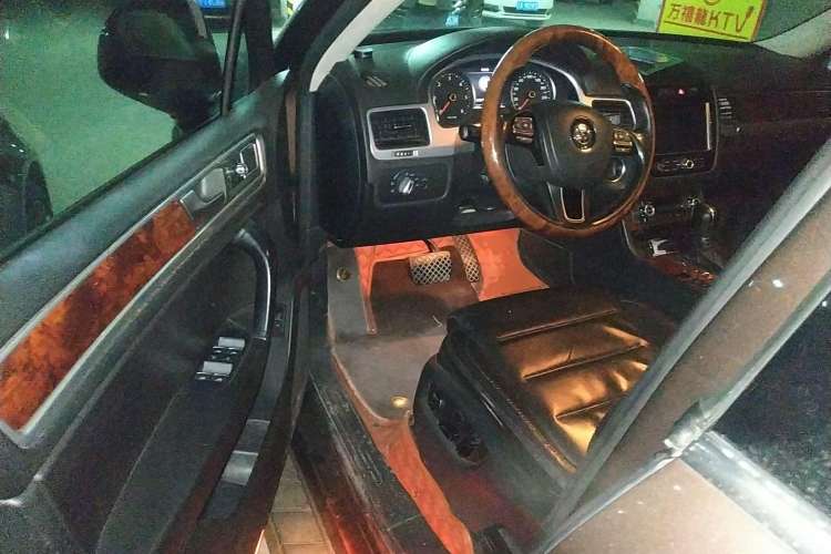 Used Volkswagen Touareg 2011 3.0 TDI Diesel Comfort Version