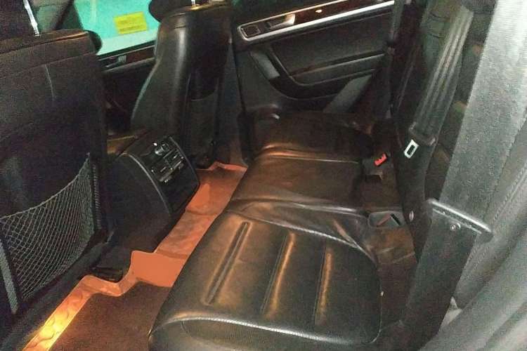 Used Volkswagen Touareg 2011 3.0 TDI Diesel Comfort Version