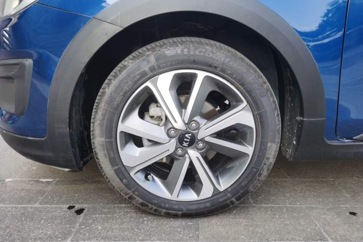 Used Kia KX Cross 2017 1.4L AT GLS