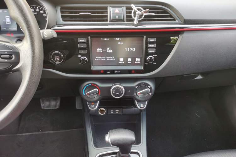 Used Kia KX Cross 2017 1.4L AT GLS