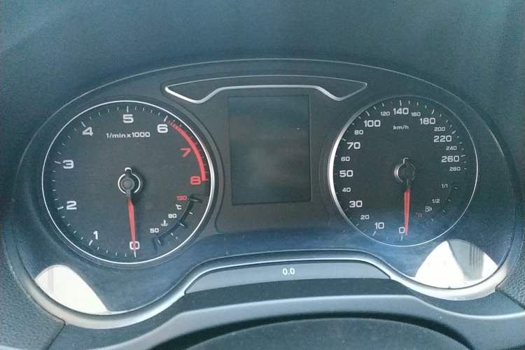 Used Audi A3 2014 Limousine 40 TFSI S line Luxury Model
