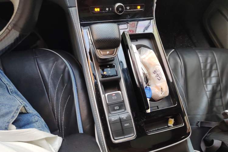 Used Rising ER6 2020 620 km Smart Drive Version
