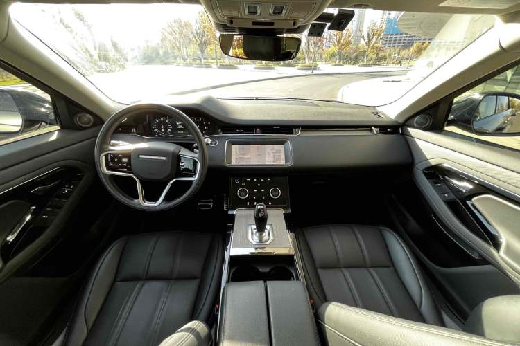 Used Land Rover Range Rover Evoque 2021 Range Rover Velar 249 PS R-Dynamic S Performance Edition
