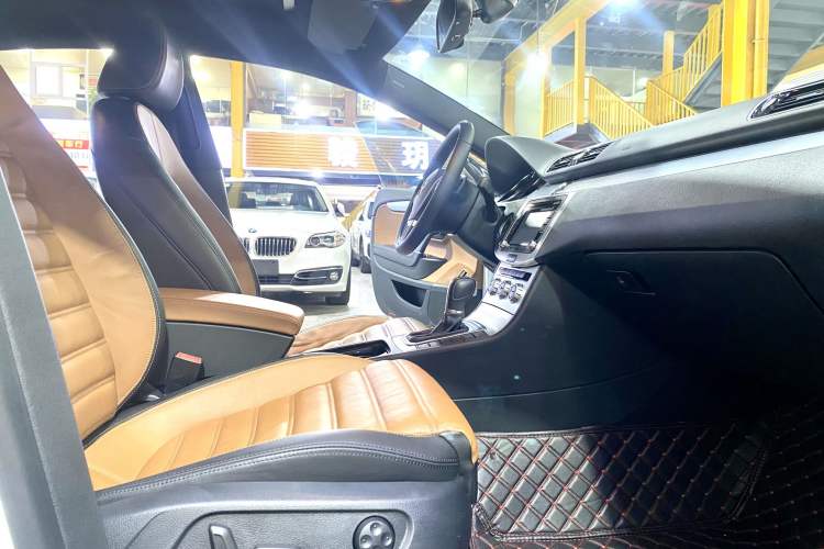 Used Volkswagen CC 2015 2.0 TSI Luxury Model
