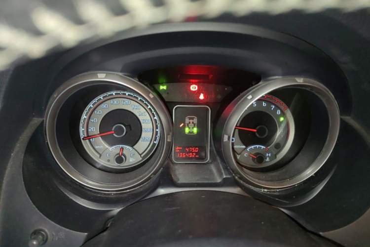 Used Mitsubishi Pajero 2015 3.0L Automatic Elite Overdrive Version China IV Standard Instrument Cluster