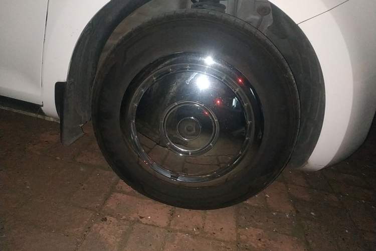 Used CHANGAN Lumin 2022 210km Sweet Edition Right Front Wheel Hub