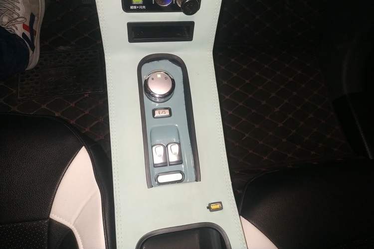 Used CHANGAN Lumin 2022 210km Sweet Edition Gear Lever