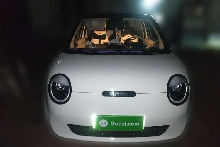 Used CHANGAN Lumin 2022 210km Sweet Edition Front