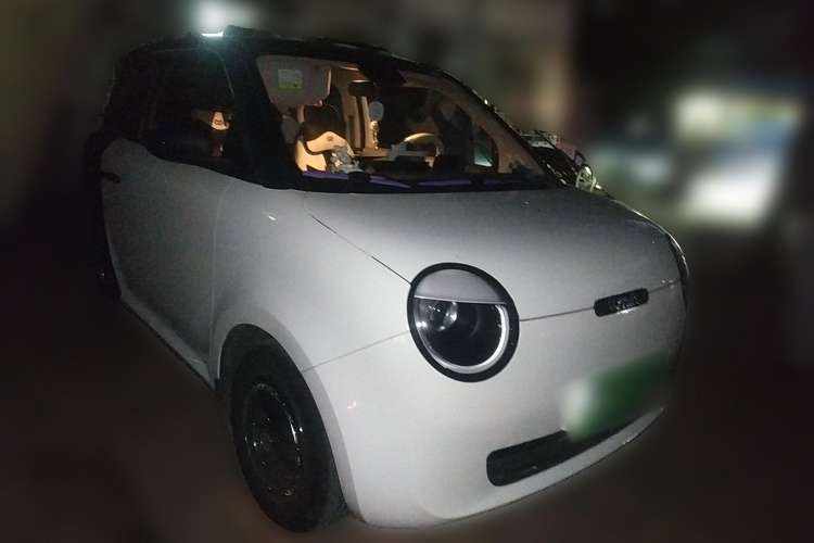 Used CHANGAN Lumin 2022 210km Sweet Edition Front Right 45 Deg