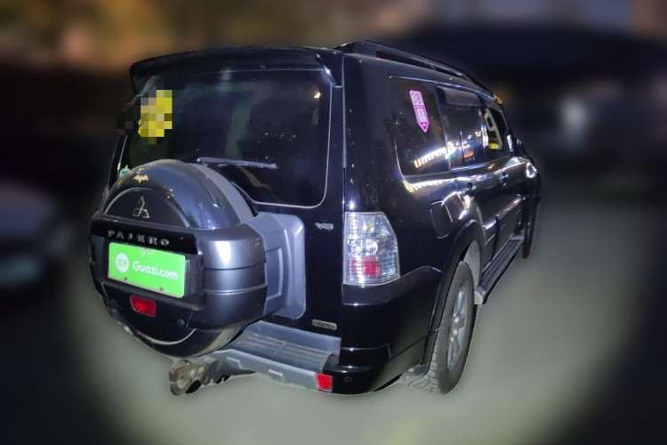 Used Mitsubishi Pajero 2015 3.0L Automatic Elite Overdrive Version China IV Standard Rear Right 45 Deg