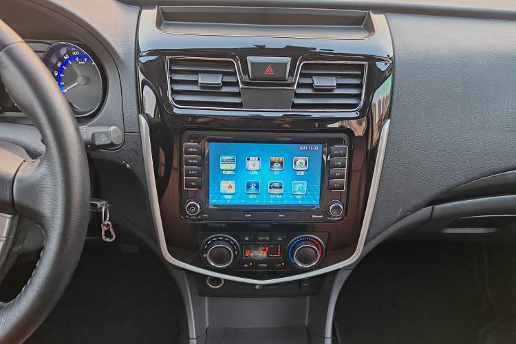 Used FORTHING F600 2016 F600 1.5T Luxury Edition
