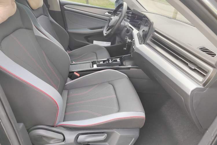 Used Volkswagen Lamando 2022 Lavida L 280TSI DSG Cool & Spicy Edition
