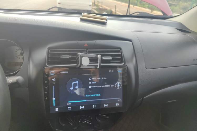 Used Nissan Livina 2010 Jingrui Edition 1.6L Automatic Smart Model
