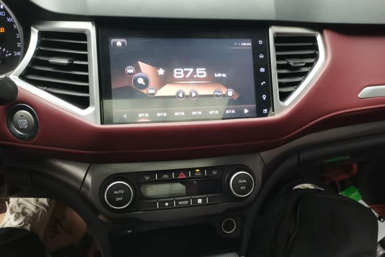 Used Haval H6 Coupe 2019 1.5T Automatic Two-Wheel Drive Luxury Smart Connectivity Version China VI Standard