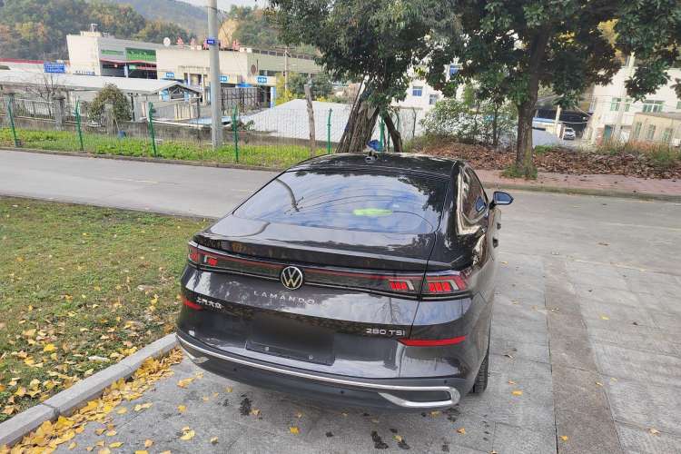 Used Volkswagen Lamando 2022 Lavida L 280TSI DSG Cool & Spicy Edition
