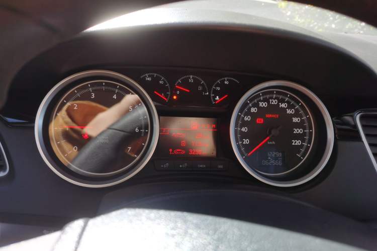 Used Peugeot 508 2013 2.0L 2nd Anniversary Edition with Automatic Sunroof – Classic Version
