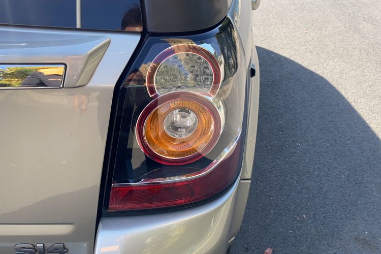 Used Land Rover Freelander 2 2013 2.0T Si4 SE Gasoline Edition Right Rear Taillight