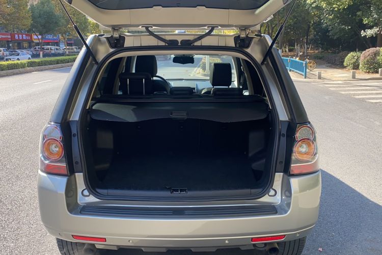 Used Land Rover Freelander 2 2013 2.0T Si4 SE Gasoline Edition Trunk