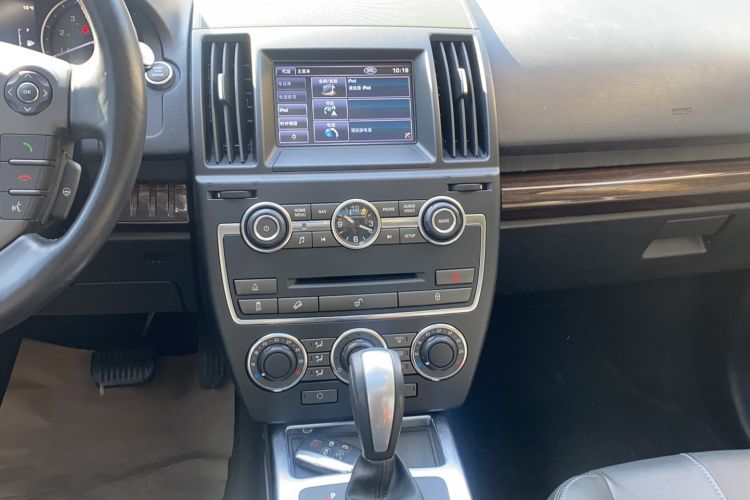 Used Land Rover Freelander 2 2013 2.0T Si4 SE Gasoline Edition Audio And AC Panel